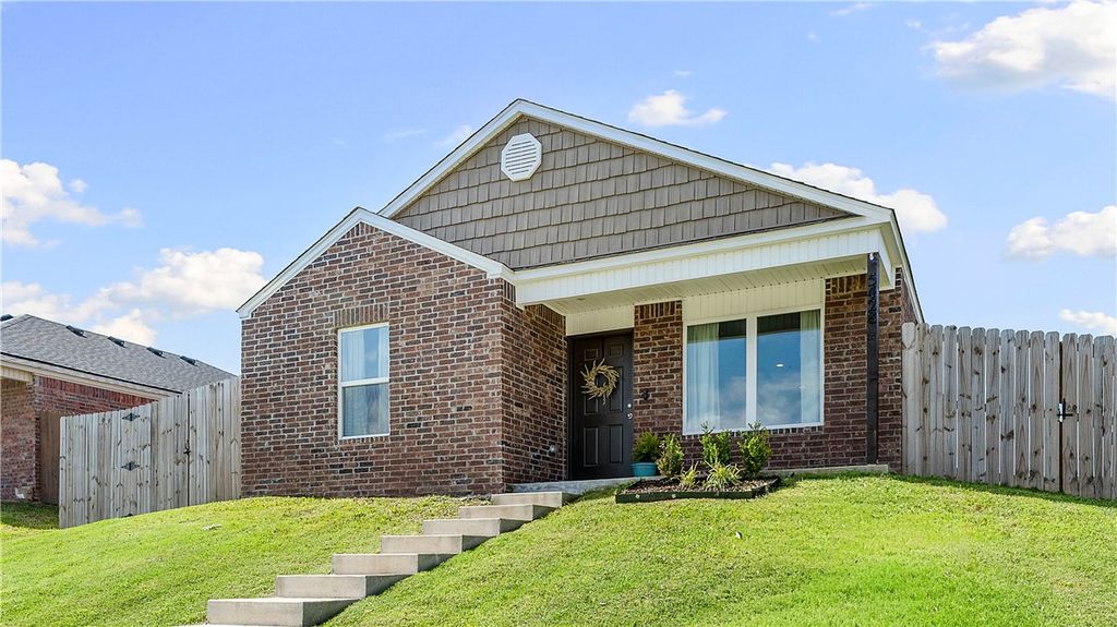 5428 Big Sky Avenue, Springdale, AR 72764