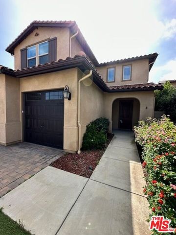 17032 Cantlay Street, Los Angeles, CA 91406