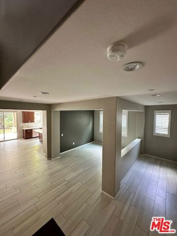 17032 Cantlay Street, Los Angeles, CA 91406