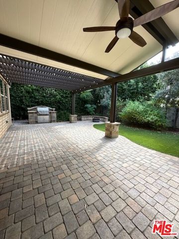 17032 Cantlay Street, Los Angeles, CA 91406
