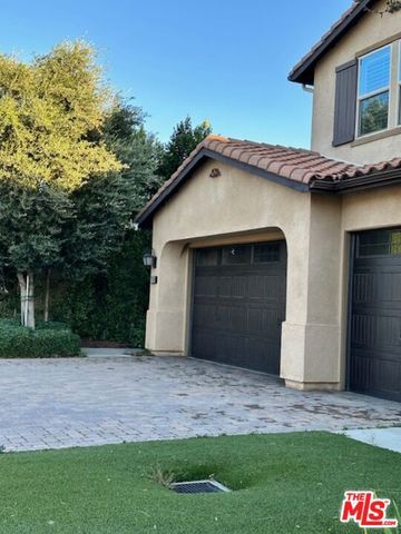 17032 Cantlay Street, Los Angeles, CA 91406