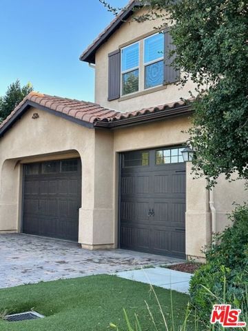17032 Cantlay Street, Los Angeles, CA 91406