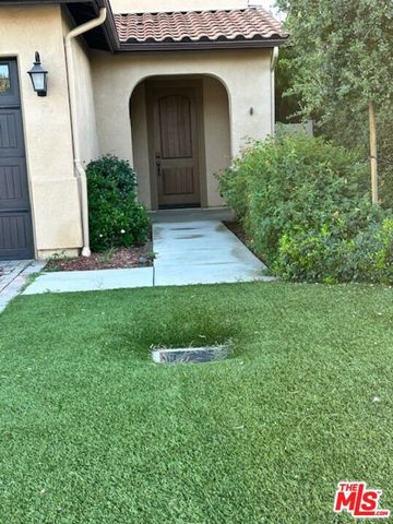 17032 Cantlay Street, Los Angeles, CA 91406