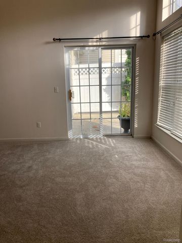 10105 W MIDWAY, Commerce Charter Township, MI 48390