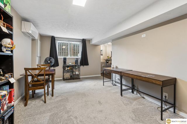 4259 N 164 Street, Omaha, NE 68116