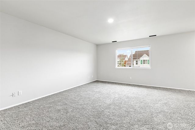 5204 79th Street W, Lakewood, WA 98499