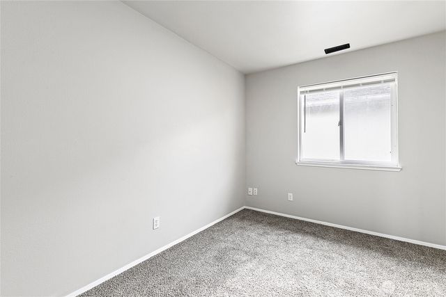 5204 79th Street W, Lakewood, WA 98499