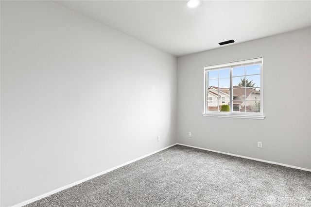 5204 79th Street W, Lakewood, WA 98499