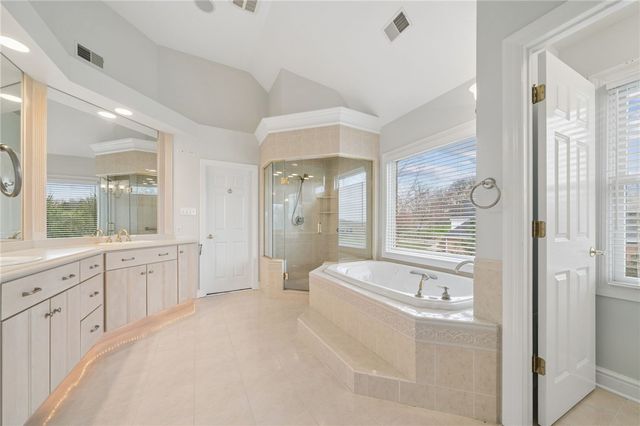 805 Saddleback Ct, Hempfield Twp, PA 15601