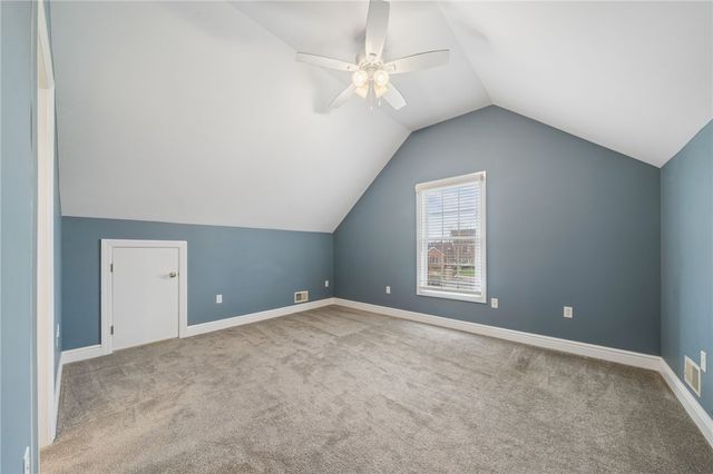 805 Saddleback Ct, Hempfield Twp, PA 15601
