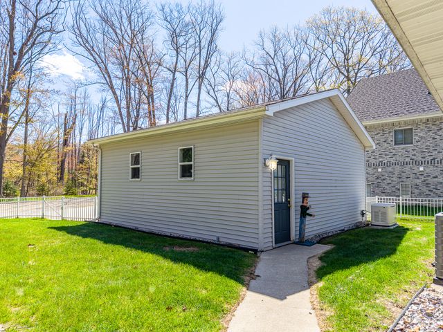 4625 Lake Resort, Sage Twp, MI 48624