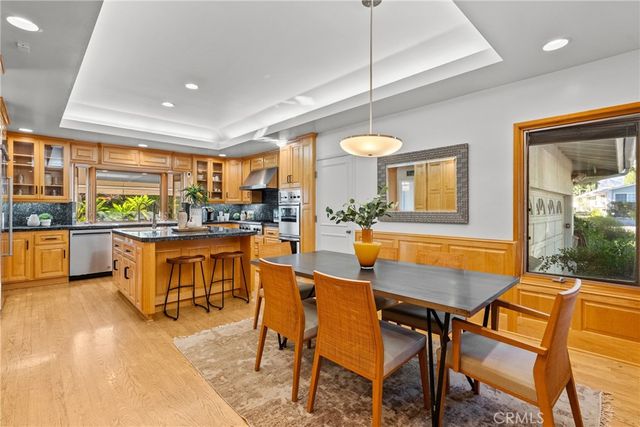 19200 Ballinger, Northridge, CA 91324