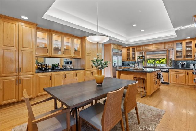 19200 Ballinger, Northridge, CA 91324