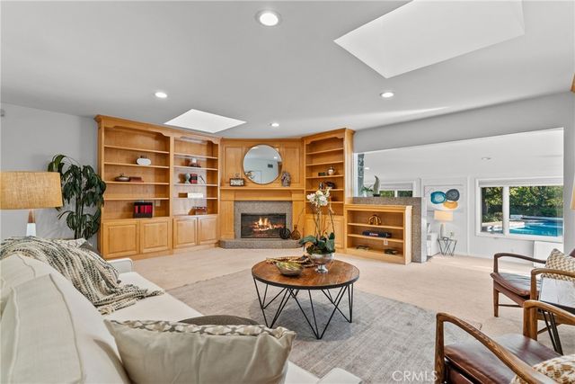 19200 Ballinger, Northridge, CA 91324