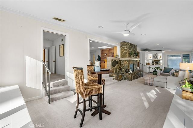 19200 Ballinger, Northridge, CA 91324