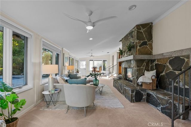 19200 Ballinger, Northridge, CA 91324