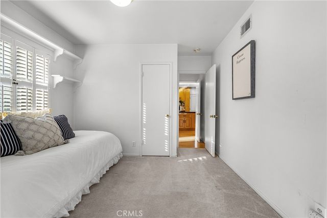 19200 Ballinger, Northridge, CA 91324