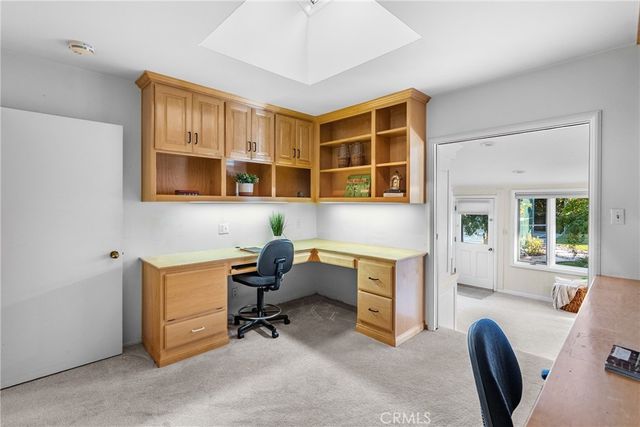 19200 Ballinger, Northridge, CA 91324