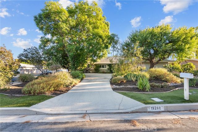 19200 Ballinger, Northridge, CA 91324