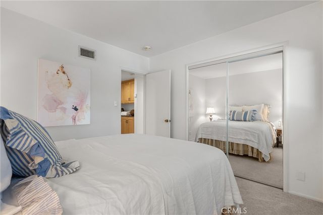 19200 Ballinger, Northridge, CA 91324