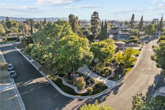 19200 Ballinger, Northridge, CA 91324