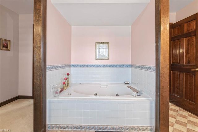 2320 Haversham CLS, Virginia Beach, VA 23454