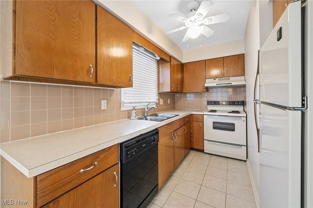 1134 W Maple Street, North Canton, OH 44720