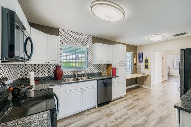 1711 South 6th Street, Las Vegas, NV 89104