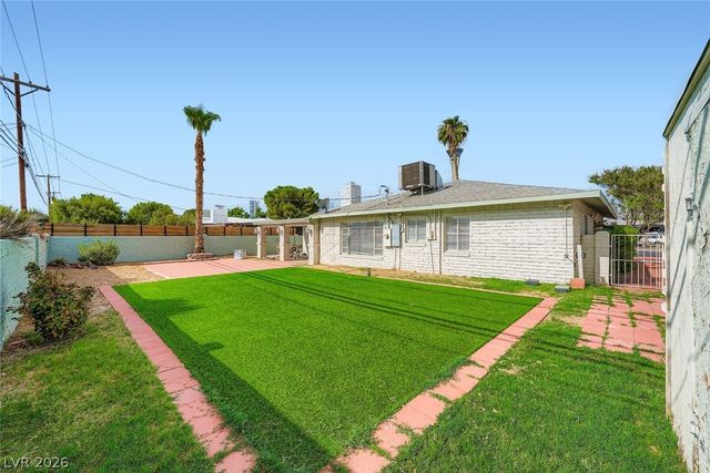 1711 South 6th Street, Las Vegas, NV 89104