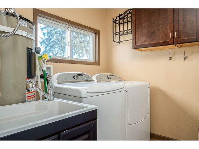 137 ADEN St Sw, Castle Rock, WA 98611