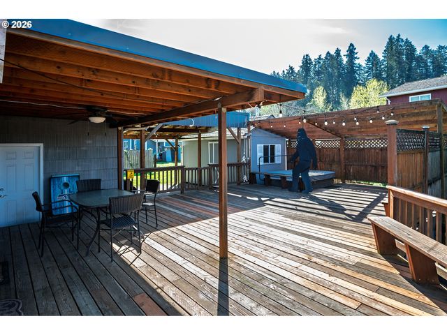 137 ADEN St Sw, Castle Rock, WA 98611