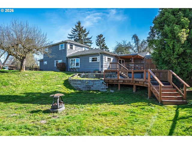 137 ADEN St Sw, Castle Rock, WA 98611
