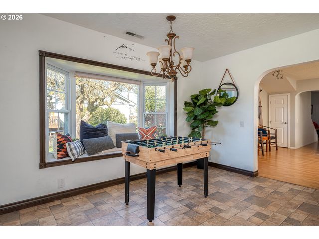 137 ADEN St Sw, Castle Rock, WA 98611