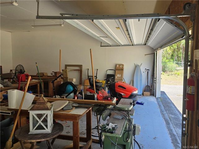 9160 W KINGSTON DRIVE, Homosassa, FL 34448