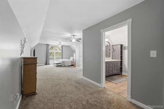16263 S Seymour Road, Linden, MI 48451