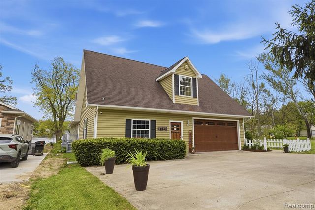 16263 S Seymour Road, Linden, MI 48451