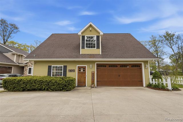 16263 S Seymour Road, Linden, MI 48451