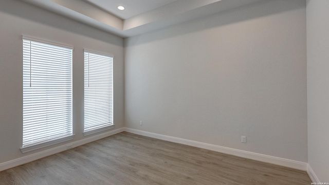 351 Bobs Cove, Castroville, TX 78009