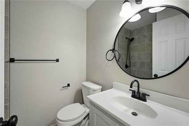 705 NE Darwin Street, Lee's Summit, MO 64063