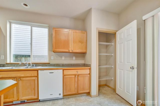 2426 Stafford Way, Bothell, WA 98012