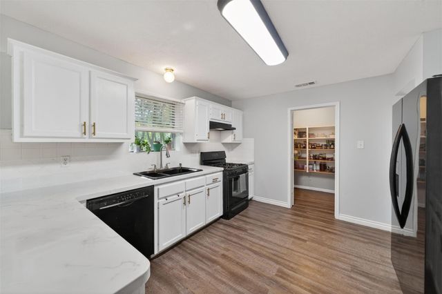 14506 Golden Cypress Lane, Cypress, TX 77429