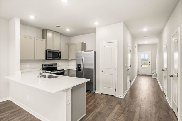 2087 Widgeon Pt, Lebanon, TN 37090