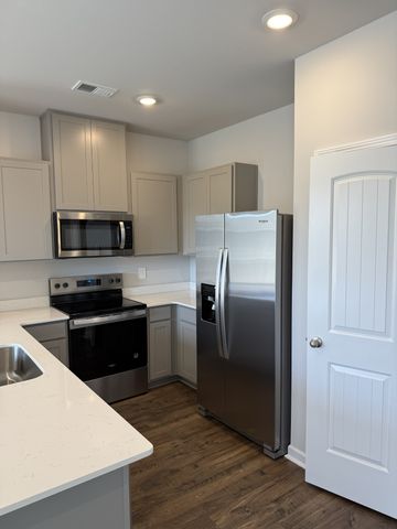 2087 Widgeon Pt, Lebanon, TN 37090