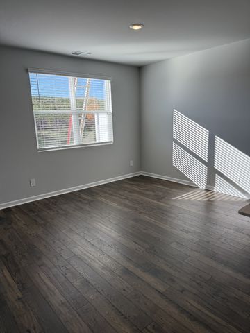 2087 Widgeon Pt, Lebanon, TN 37090