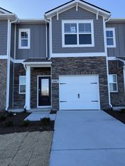 2087 Widgeon Pt, Lebanon, TN 37090