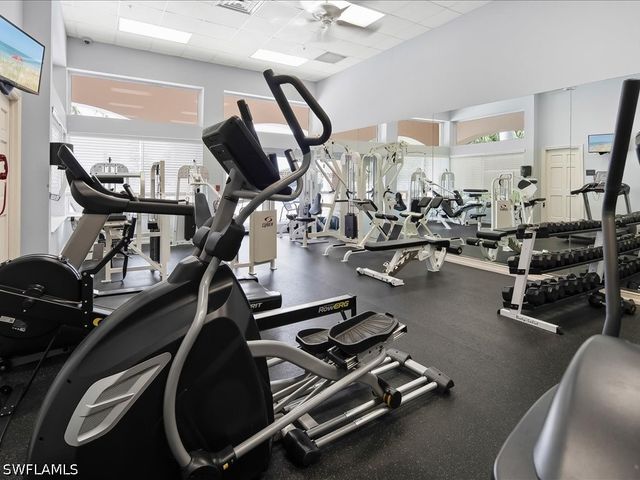 7730 Haverhill CT, Naples, FL 34104