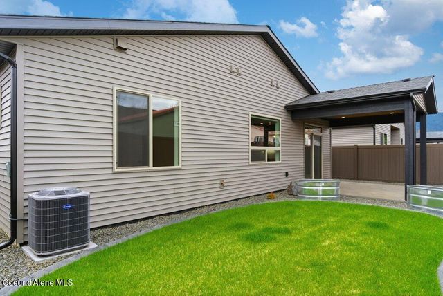 13928 N Rainier LOOP, Rathdrum, ID 83858
