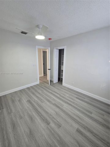 941 NE 154th St, North Miami Beach, FL 33162