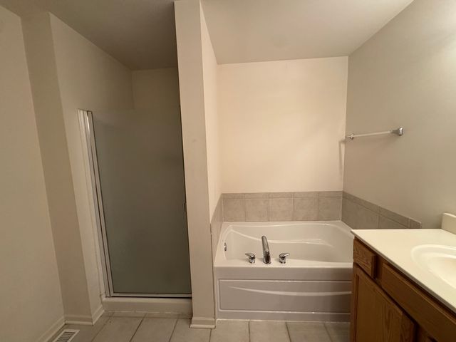 2365 Sunrise Circle, Aurora, IL 60503