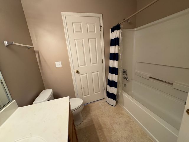2365 Sunrise Circle, Aurora, IL 60503